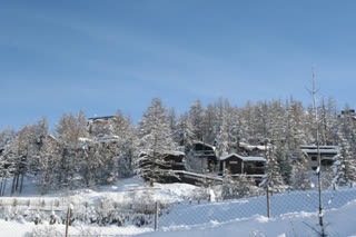 les Orres et les chalets l'hiver à la montagne 4