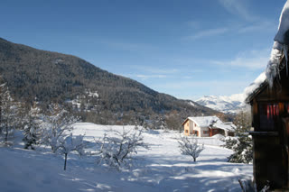 les Orres et les chalets l'hiver à la montagne 8