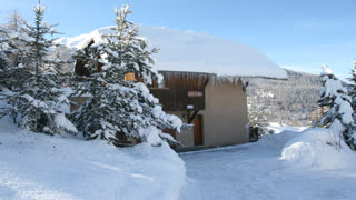 les Orres chalet Pelve l'hiver à la montagne Est